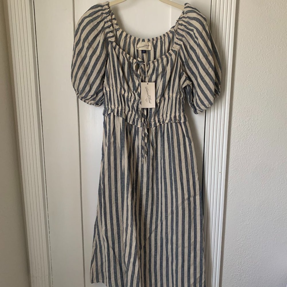 Universal Thread Dress